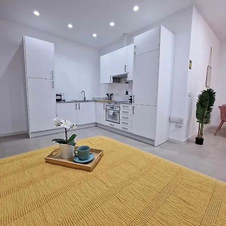 Moderno Apartamento 3 En Calle Marmoles Malaga Exterior photo