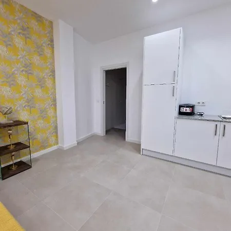 Moderno Apartamento 3 En Calle Marmoles Malaga Exterior photo